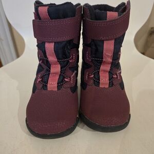 Toddler Snowboots Size 7T